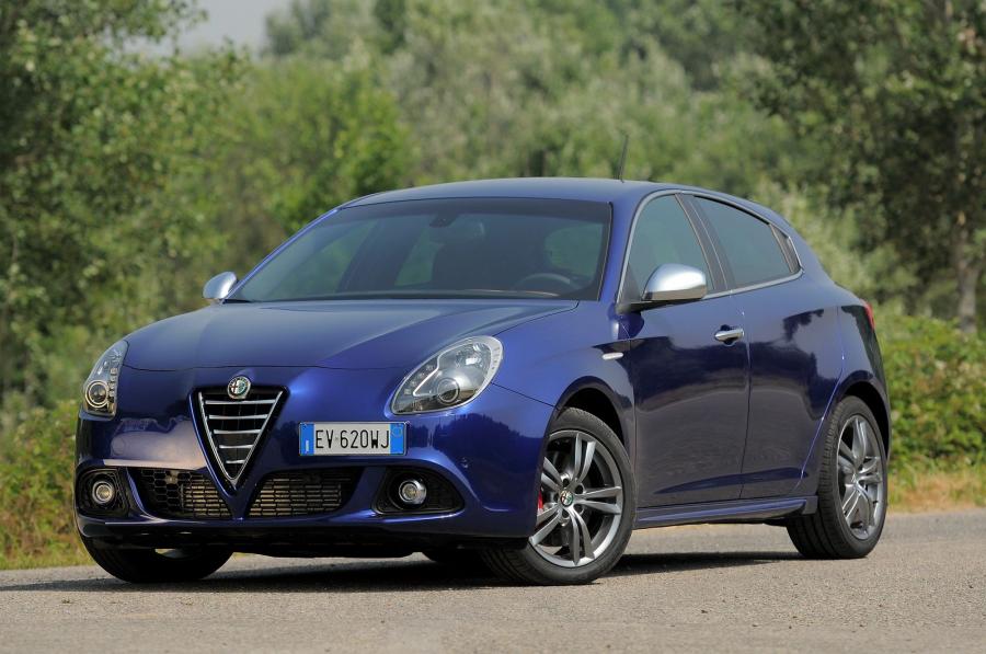  Alfa Romeo Giulietta 2013 года  (фото 12 из 21)